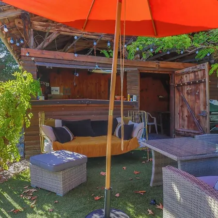 Holiday home Domaine Les Maisons Des Houssats