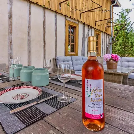 Domaine Les Maisons Des Houssats Holiday home Trensacq