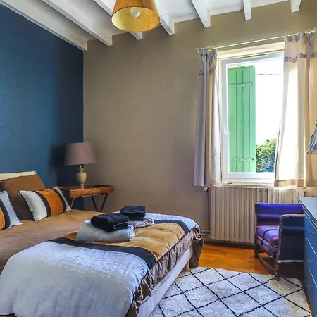 Holiday home Domaine Les Maisons Des Houssats Trensacq