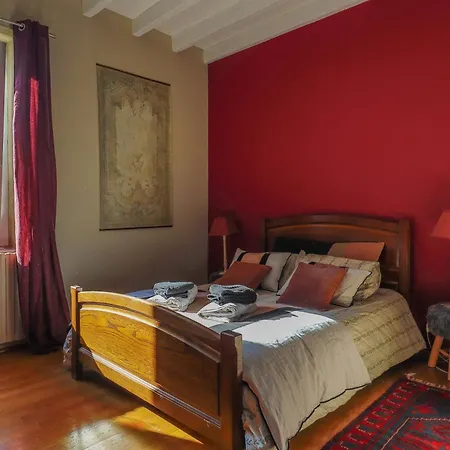 Domaine Les Maisons Des Houssats Holiday home Trensacq