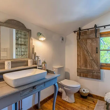 Domaine Les Maisons Des Houssats Holiday home