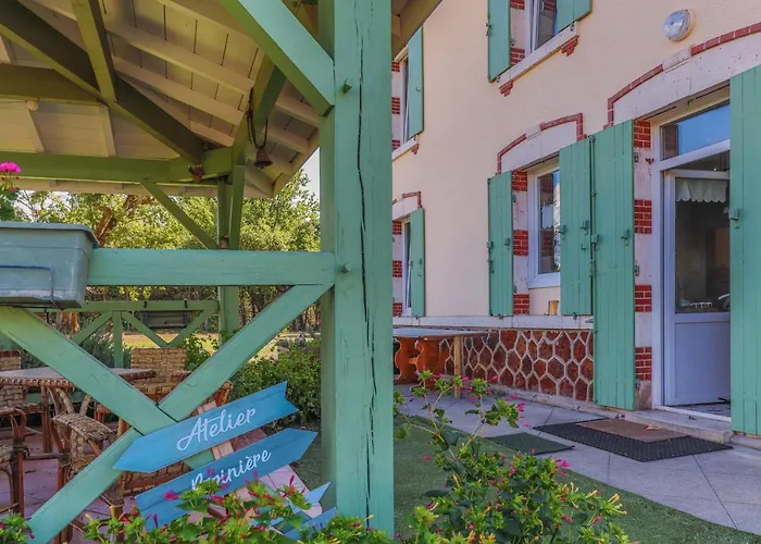 펜션 Domaine Les Maisons Des Houssats