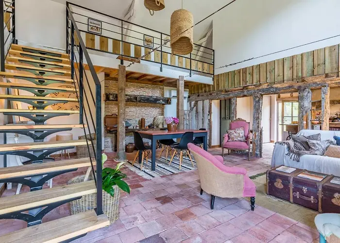 Domaine Les Maisons Des Houssats 펜션 Trensacq