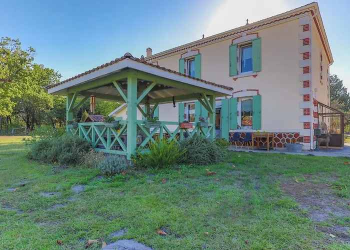 펜션 Domaine Les Maisons Des Houssats *