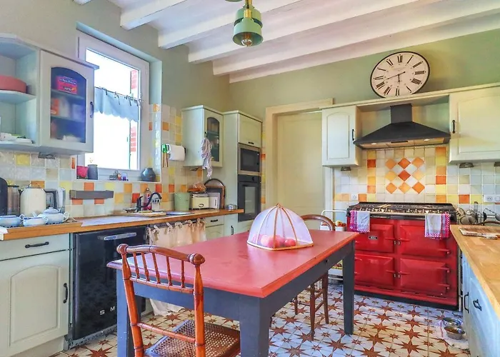 Domaine Les Maisons Des Houssats 펜션 Trensacq